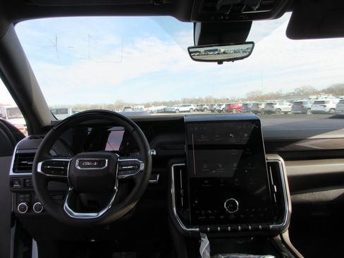 New 2026 GMC Yukon XL Elevation w/ Elevation Premium Package image 17