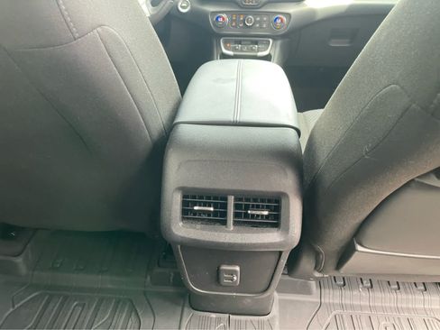 Used 2023 GMC Terrain SLE w/ Driver Convenience Package AWD/4WD image 29