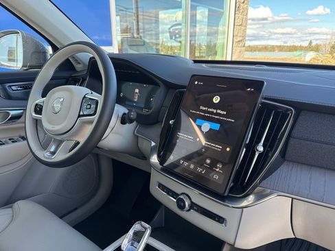 New 2026 Volvo XC90 T8 Ultra w/ Protection Package Premier image 16