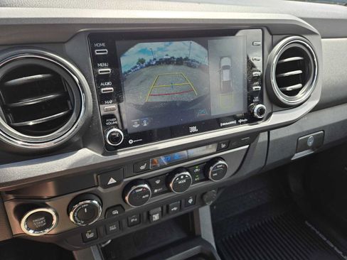 Certified 2022 Toyota Tacoma TRD Off-Road w/ TRD Premium Off Road Package AWD/4WD image 33