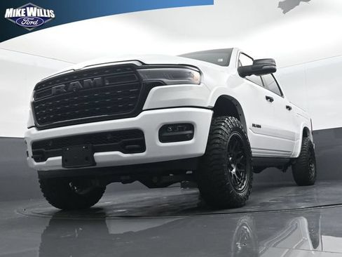Used 2025 RAM 1500 Limited AWD/4WD image 19