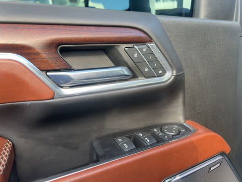 Used 2024 GMC Sierra 2500 Denali Ultimate image 12