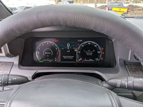 New 2026 Toyota Tacoma Limited AWD/4WD image 11