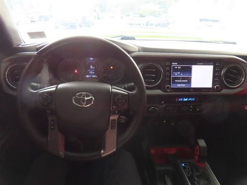 Used 2022 Toyota Tacoma TRD Pro AWD/4WD image 21