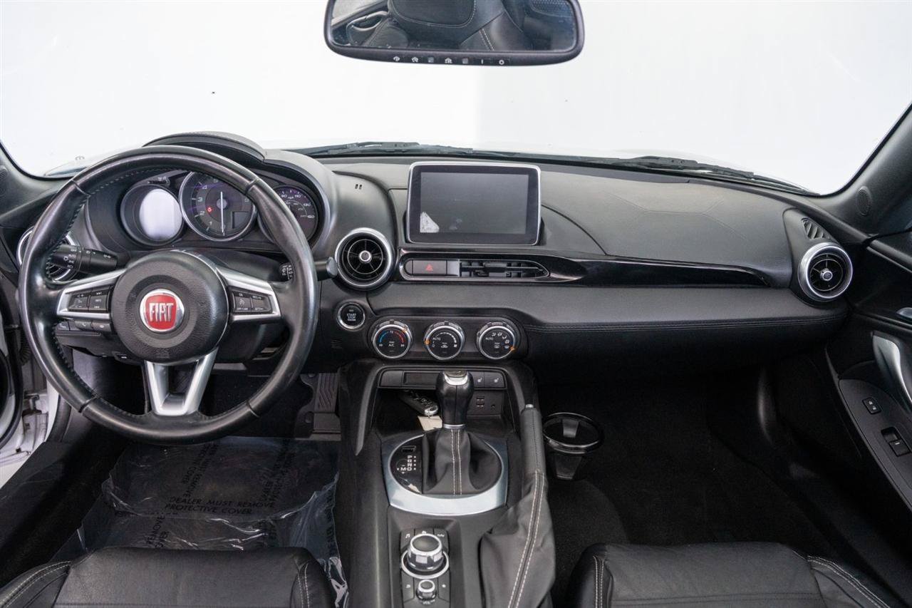 Used 2019 FIAT 124 Spider Lusso w/ Convenience Group RWD image 12