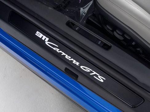 Certified 2024 Porsche 911 Carrera GTS image 35