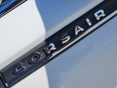 Used 2022 Lincoln Corsair AWD w/ Equipment Group 101A image 12