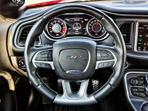 Used 2015 Dodge Challenger SRT w/ Technology Group image 39