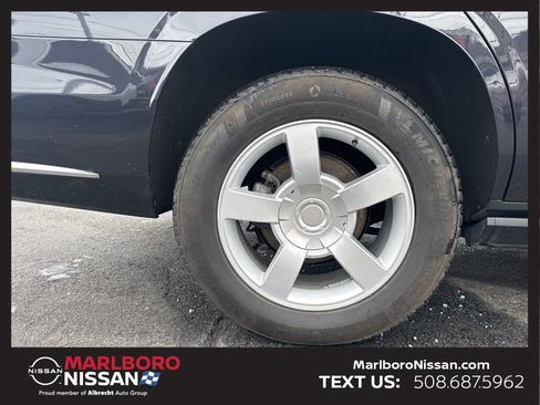 Used 2022 Cadillac Escalade Premium Luxury w/ Performance Package image 9