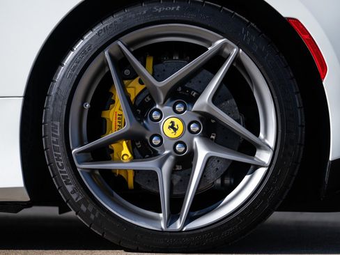 Used 2023 Ferrari F8 Tributo image 37