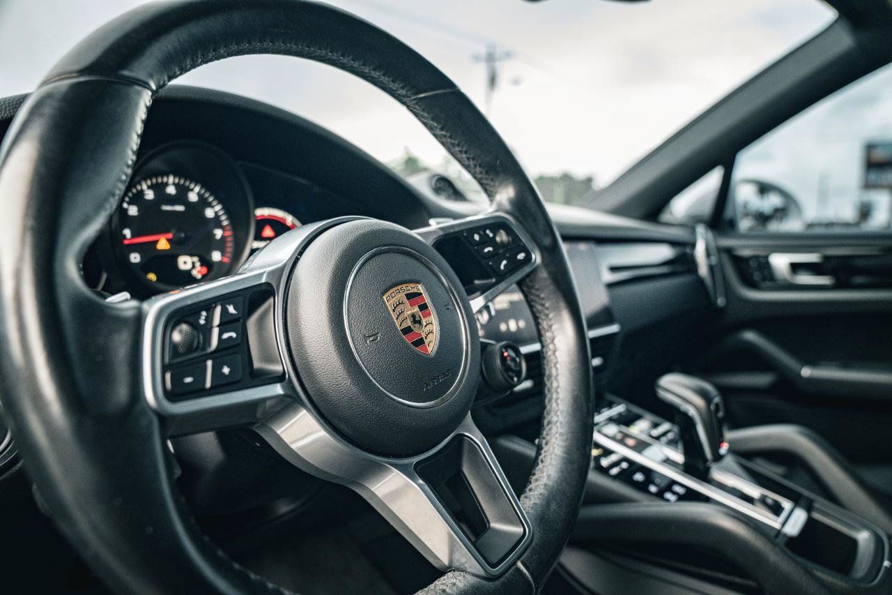 Used 2021 Porsche Cayenne Coupe AWD/4WD image 15