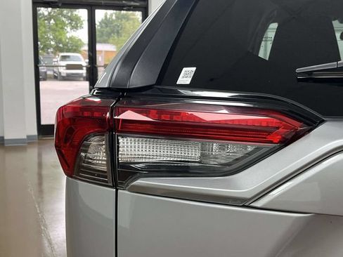 Used 2024 Toyota RAV4 XLE AWD/4WD image 10