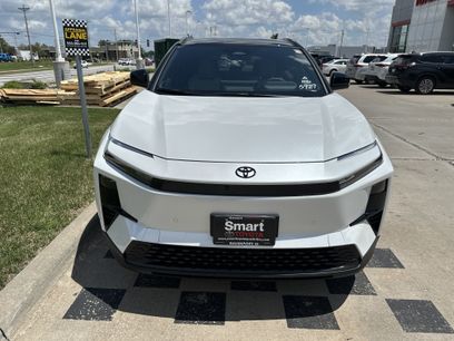 New 2026 Toyota C-HR w/ Cold Weather Package