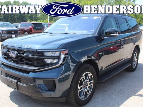 Used 2025 Ford Expedition Active RWD image 1