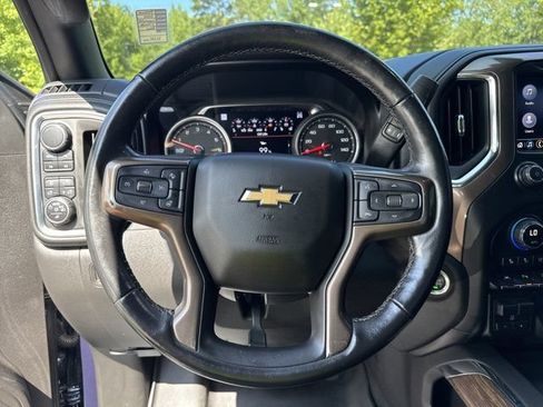 Used 2019 Chevrolet Silverado 1500 High Country w/ Technology Package AWD/4WD image 28