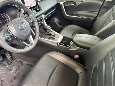 Used 2023 Toyota RAV4 XLE Premium FWD image 11