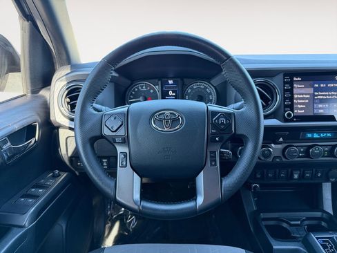 Used 2021 Toyota Tacoma TRD Off-Road w/ Technology Package AWD/4WD image 13