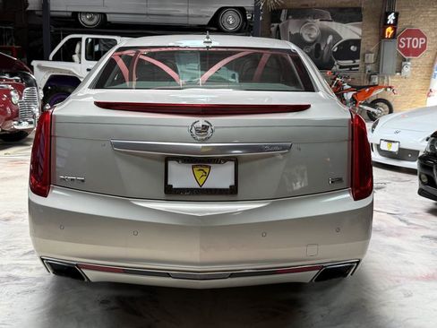 Used 2013 Cadillac XTS Platinum w/ Driver Assist Package FWD image 6