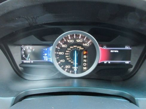 Used 2015 Ford Explorer XLT w/ Equipment Group 202A image 12