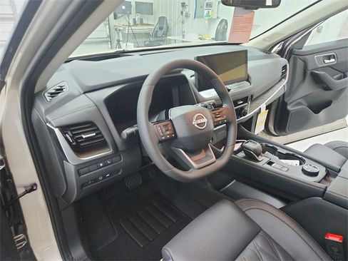 New 2026 Nissan Rogue Platinum w/ Platinum Premium Package image 18