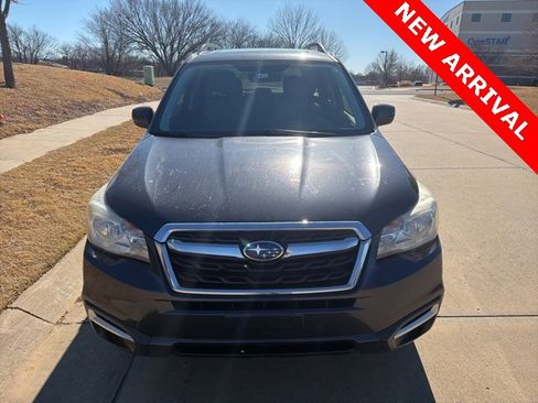Used 2017 Subaru Forester 2.5i Limited image 10