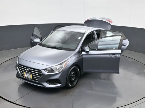 Used 2019 Hyundai Accent SE image 30