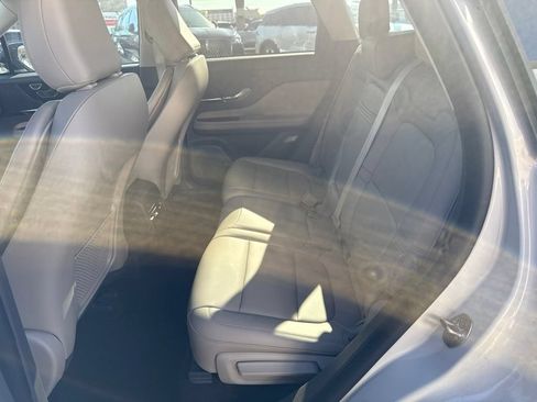 Used 2022 Lincoln Corsair FWD image 3