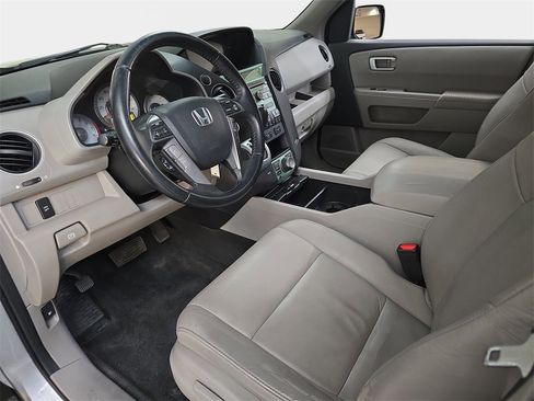 Used 2011 Honda Pilot EX-L image 18