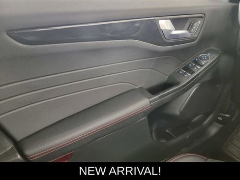 Used 2026 Ford Escape ST-Line image 30