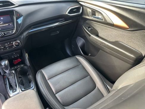 Used 2021 Chevrolet TrailBlazer ACTIV w/ Technology Package image 28