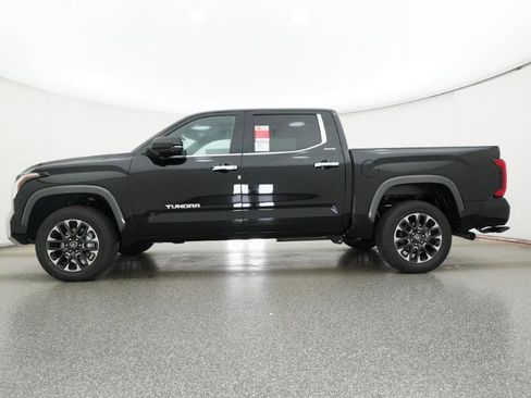New 2026 Toyota Tundra Limited AWD/4WD image 22