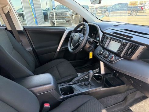 Used 2016 Toyota RAV4 LE image 26