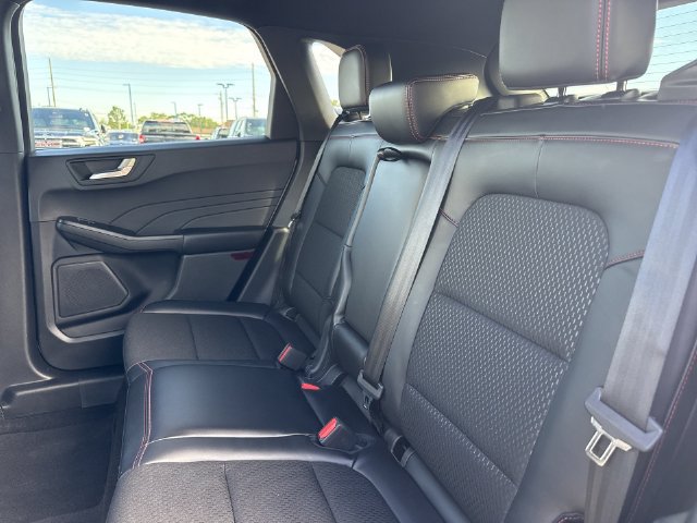 Used 2025 Ford Escape ST-Line Select AWD/4WD image 23