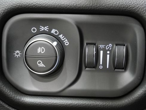 New 2026 RAM 1500 Laramie w/ Night Edition AWD/4WD image 13