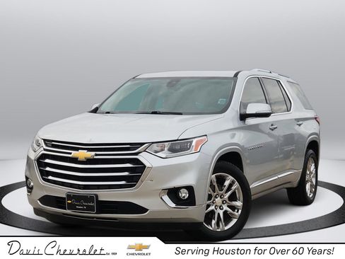 Used 2020 Chevrolet Traverse High Country image 1