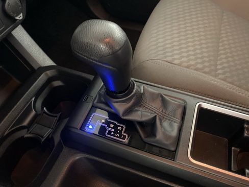 Used 2022 Toyota Tacoma SR image 20