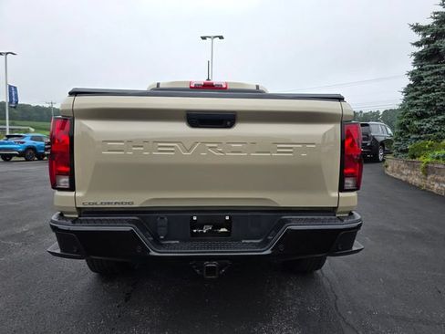 Used 2024 Chevrolet Colorado Trail Boss w/ Technology Package AWD/4WD image 3