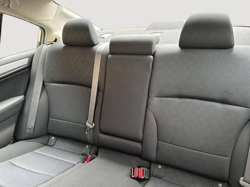 Used 2019 Subaru Legacy 2.5i Premium AWD/4WD image 13