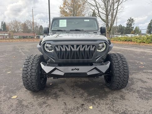 Used 2022 Jeep Wrangler Unlimited Sport image 2