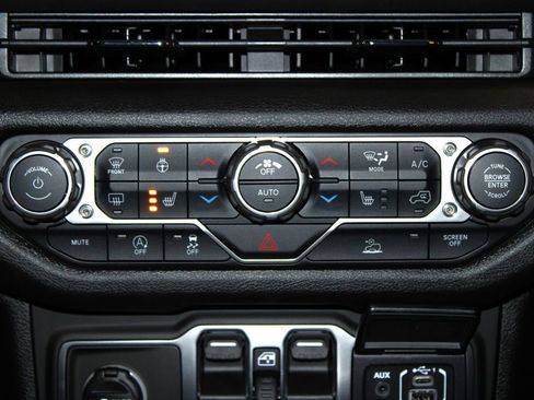 New 2026 Jeep Wrangler Sport S image 19