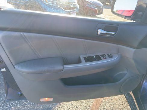Used 2004 Honda Accord EX image 13
