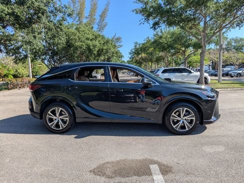 Used 2025 Lexus RX 350 Premium w/ Accessory Package (Z1) FWD image 4
