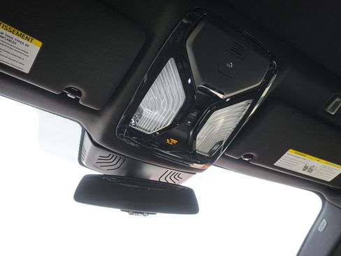 Used 2018 BMW 540i xDrive w/ Premium Package image 26