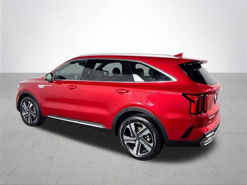 Certified 2023 Kia Sorento EX image 9