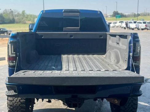 Used 2016 GMC Sierra 2500 Denali w/ Duramax Plus Package image 10