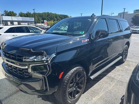 Used 2021 Chevrolet Suburban Z71 w/ Rear Media and Nav Package AWD/4WD image 1