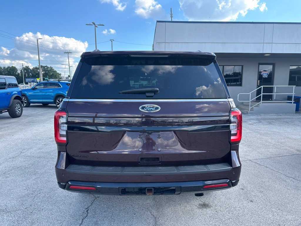 Used 2024 Ford Expedition Limited RWD image 16