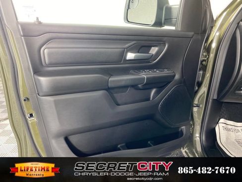 New 2026 RAM 1500 Express AWD/4WD image 11