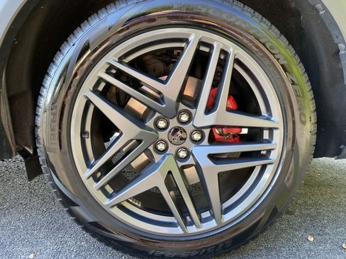 Used 2025 Ford Explorer ST-Line w/ Premium Package RWD image 43