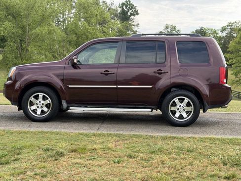 Used 2010 Honda Pilot Touring image 3